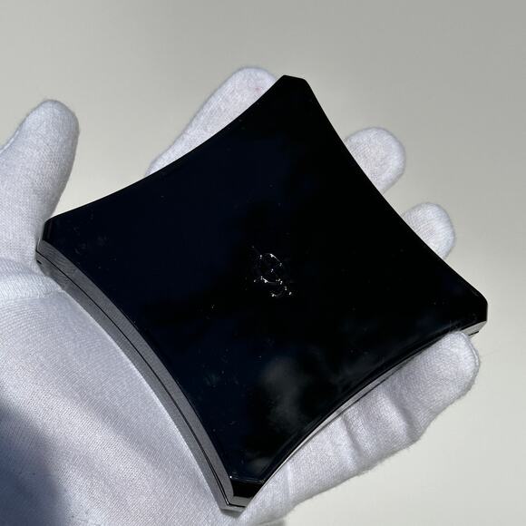 Illamasqua  Beyond Powder Highlighter Compact Dare GORGEOUS Pinky Nude Peach 7g - Picture 5 of 11